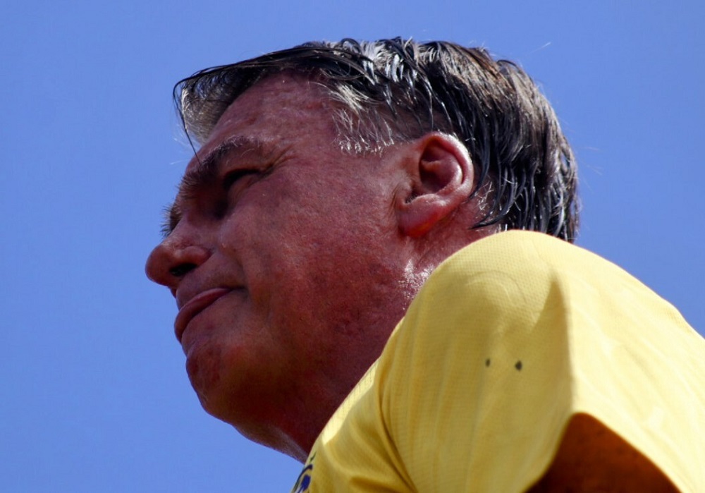 Ato de Bolsonaro no RJ reúne 18,3 mil pessoas, menos de 2% do público previsto